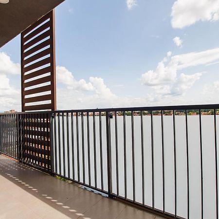 Sunny View 2 Bedroom Central Apartment Oradea Bagian luar foto